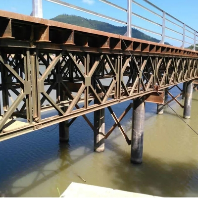 จีน เหล็กชุบสังกะสีโมดูลาร์สำเร็จรูป Bailey Bridge แผงฉุกเฉิน Mabey ชั่วคราว ผู้ผลิต